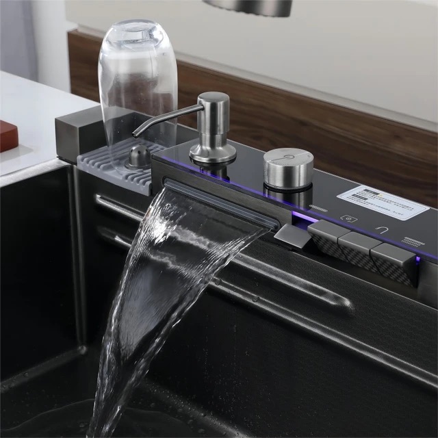 سینک ظرفشویی آبشاری مشکی مدل پیانویی 5 کلید